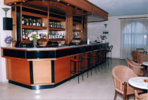 bar