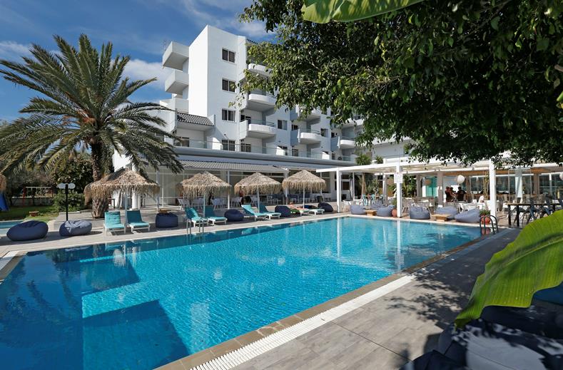 TIME TO SMILE Osiris op Rhodos