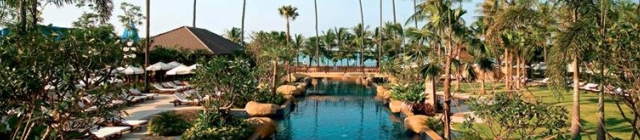 Goedkoop vakantie vieren in het prachtige Hotel Jomtiem Palm Beach